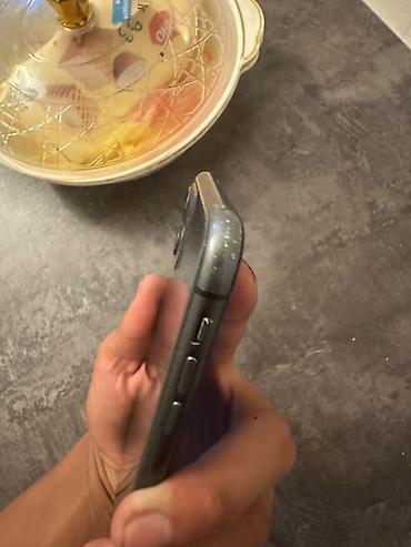 айфон 6s чехол: IPhone 11, Б/у, 128 ГБ, Черный, Чехол, 75 % — 6