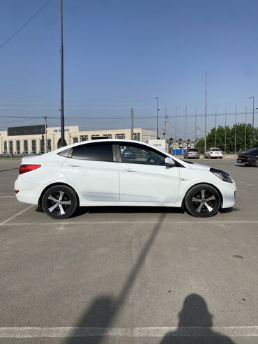 Hyundai: Hyundai Solaris: 2013 г., 1.6 л, Автомат, Бензин, Седан — 4
