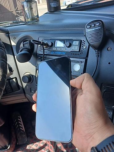 iphone v: IPhone 12 Pro (графит) - Экран 6.1", OLED Super Retina XDR, плоские — 1