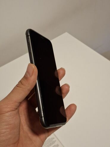 Apple iPhone: IPhone 11, 128 GB, Qara, Face ID — 4