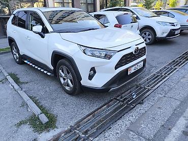 dodge ram: Toyota RAV4: 2020 г., Бензин, Кроссовер — 2