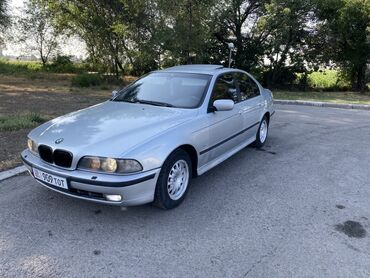 tayota runx: Продается BMW 5 серии в кузове E39. Серебристый седан с люком на