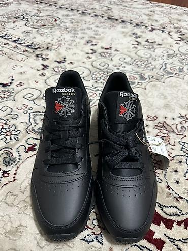 часы токмок: Эркектердин кроссовкасы, 42, Reebok, Жаңы, түсү - Кара — 1