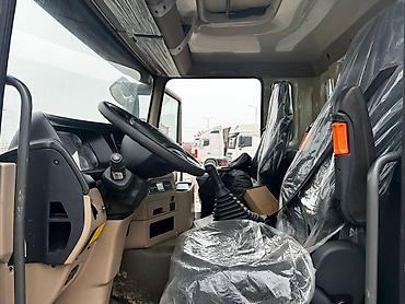 Тягачи: Тягач, Howo, Цистерна — 6