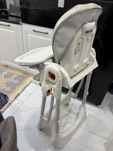 Yemək masaları, oturacaqları: Dilek….Kidilo masa satilir 60 azn. Yaxsi veziyyetdedir. Funksiyalidir — 9