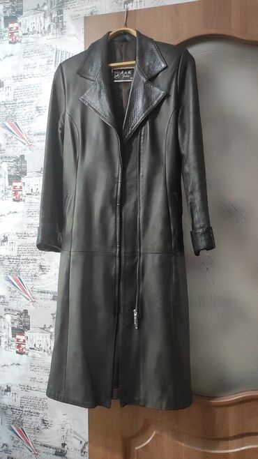 коричневое пальто: Пальто, Классика, Осень-весна, Эко кожа, Длинная модель, На молнии, M (EU 38)