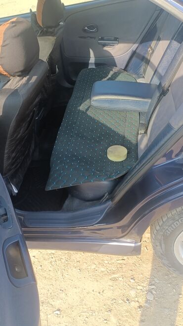 Mitsubishi: Mitsubishi Carisma: 2000 г., 1.8 л, Механика, Бензин, Хэтчбэк — 7