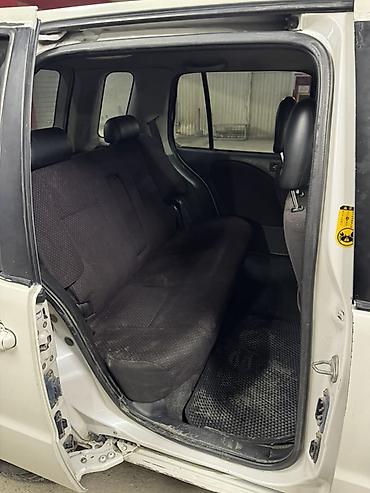 Toyota: Toyota Raum: 2000 г., 1.5 л, Автомат, Бензин, Минивэн — 11