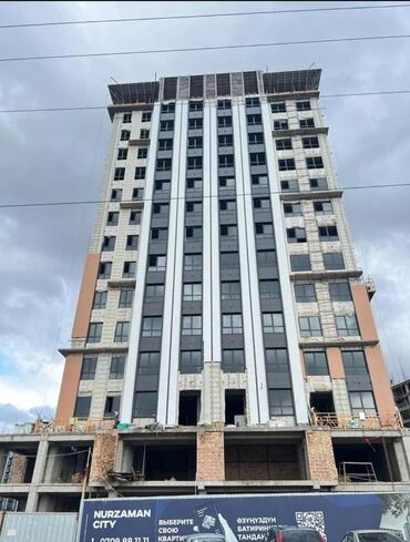 московский роён жив пров: 3 комнаты, 131 м², Элитка, 4 этаж, ПСО (под самоотделку)