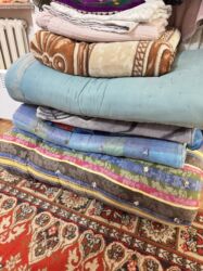 коты отдам даром: Отдам даром матрасы, пледы, покрывало, одежда