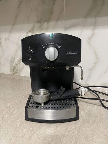 капельная кофеварка электролюкс: Кофеварка, кофемашина, Б/у, Самовывоз