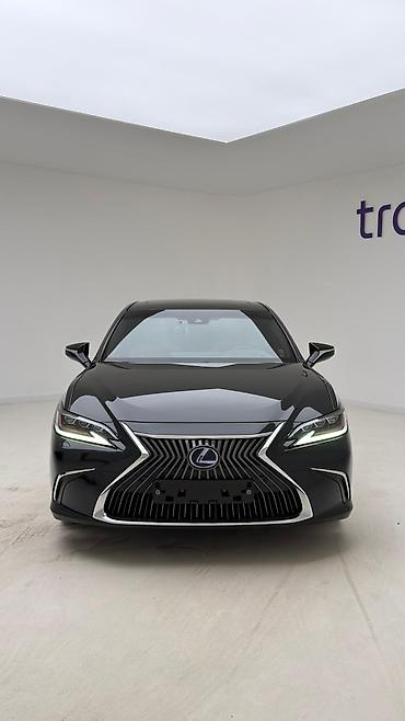 Lexus: Lexus ES: 2021 г., 2.5 л, Автомат, Гибрид, Седан — 1