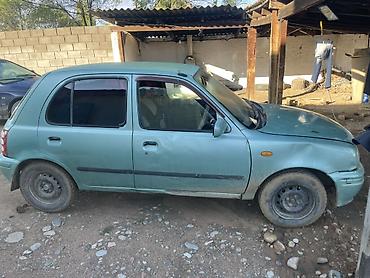 спарк сатуу: Nissan Micra: 2000 г., 1 л, Кол менен иштөөчү, Бензин, Хетчбек — 5