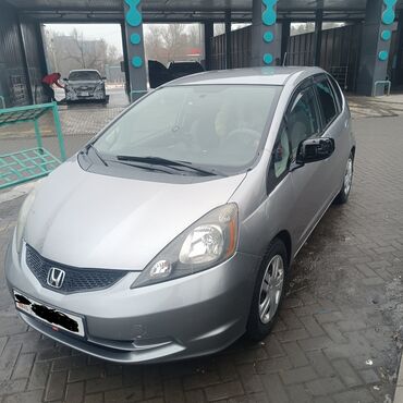 Honda: Honda Fit: 2008 г., 1.5 л, Механика, Бензин