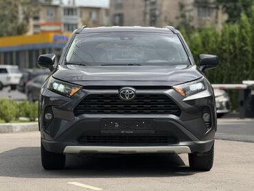 Toyota: Toyota RAV4: 2019 г., 2.5 л, Автомат, Бензин, Кроссовер