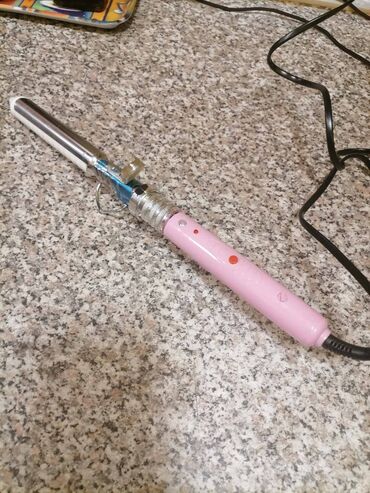 Figaro za kosu: Figaro - grejni deo je keramika. Ima oslonac, sa štipaljkom. Pogodna na lalafo.rs — 2 Figaro za kosu: Figaro - grejni deo je keramika. Ima oslonac, sa štipaljkom. Pogodna — 2