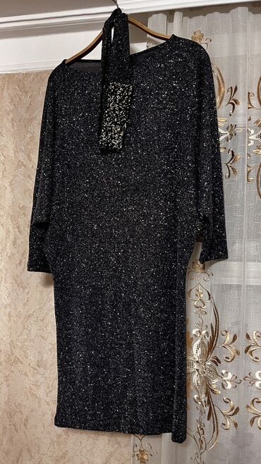 Gündəlik donlar: Qadın geyimləri dəsti – 4 paltar 1) Qızılı-qara uzun ziyafət paltarı — 19