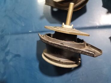 Auto delovi: Nosac motora predni bocni desni Lada . Novo. Originalno. Ruske — 7