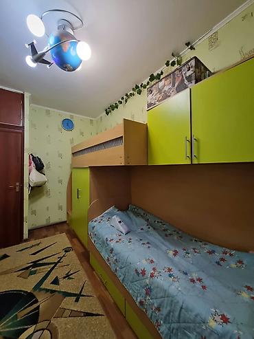 алмааты: 3 комнаты, 70 м², Улан мкр 106 серия, 6 этаж, Старый ремонт — 3
