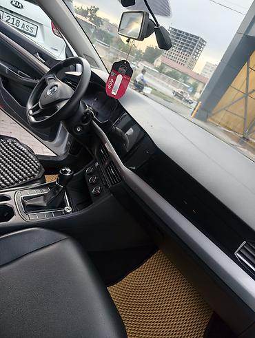 vw bora: Volkswagen Bora: 2019 г., 1.5 л, Механика, Бензин, Седан — 5