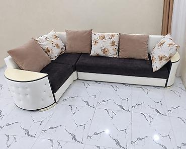 пищевой бак пластиковый 300 литров: Künc divan 250₼.böyük hissəsi açılır,bazası yoxdur.Ölçüsü — 1