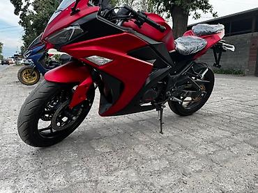 Мотоциклы: Спортивный мотоцикл в матовом черном цвете. Оснащен обтекателем и at lalafo.kg — 8 Мотоциклы: Спортивный мотоцикл в матовом черном цвете. Оснащен обтекателем и — 8