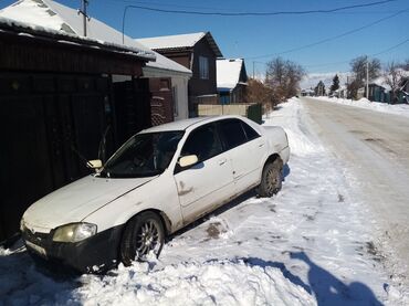 Mazda: Mazda Familia: 1990 г., 1.6 л, Автомат, Бензин