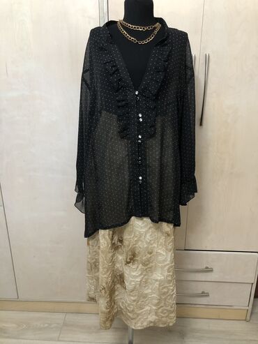 Блузки: Кофты блузки туники юбки толстовки . Размеры разные . Цена — 6