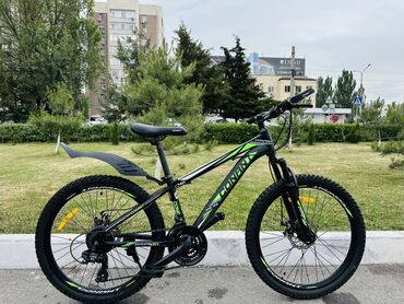 Горные велосипеды: Горный велосипед, Рама S (145 - 165 см), Алюминий, Новый