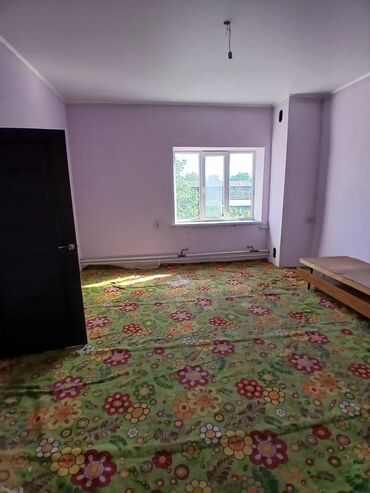с квартирантами: 70 м², 3 комнаты