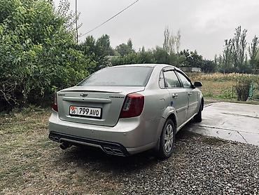 Chevrolet Lacetti: 2006 г., 1.4 л, Механика, Бензин, Седан