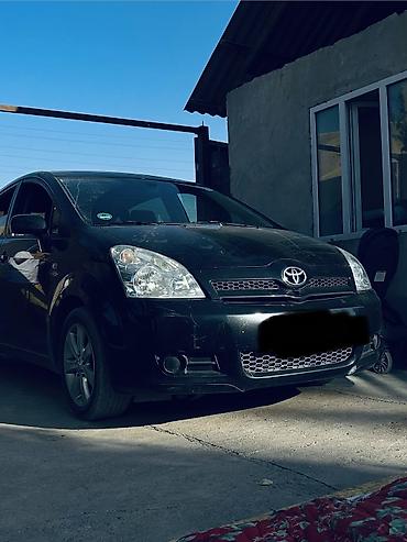 mazda d: Toyota Corolla Verso: 2006 г. — 4
