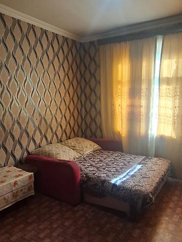 Mənzillər: Salam. ailə yataqxanası hamam mətbəx sanitar qovşağı ayrıdır ev — 2