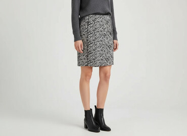 czarne dopasowana spódnice: H&M, Women`s skirt, size XS