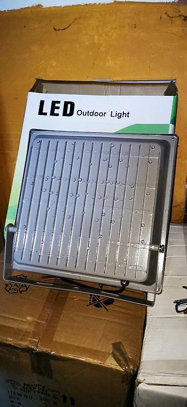 Rasveta: Led reflektor 200w svetli 2000w 6500k 3990din AKCija. led reflektor — 12