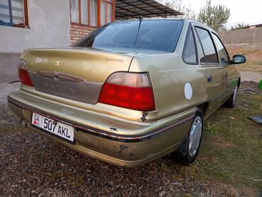авто соболь: Daewoo Nexia: 2005 г., 1.6 л, Механика, Бензин, Седан