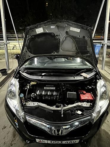 fit 2008: Honda Fit: 2013 г., Вариатор, Гибрид, Хэтчбэк — 7