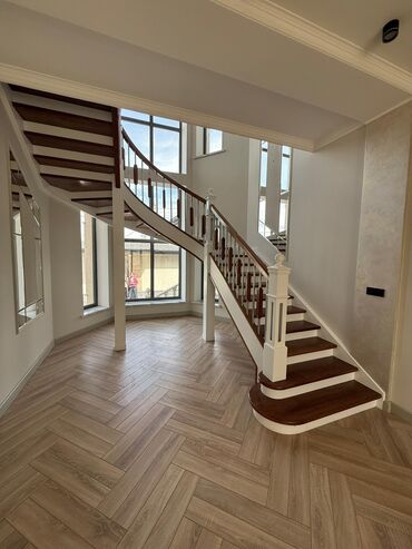 долгосрочная аренда частного дома: Дом, 330 м², 7 комнат, Агентство недвижимости