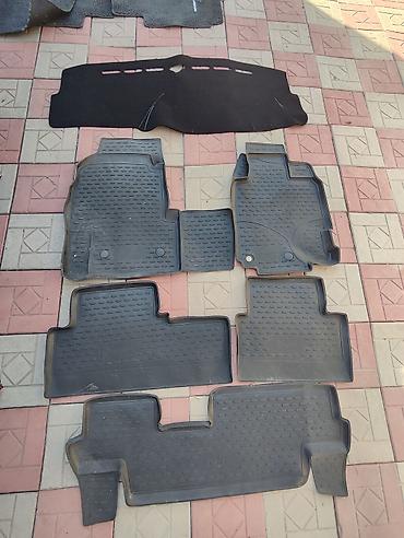 step vagon: Родные Резиновые Полики Для салона Honda, цвет - Черный, Б/у — 1