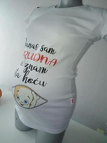 Majice kratkih rukava: Trudničke bele majice sa štampom – udobne i duhovite. Model kratki — 13