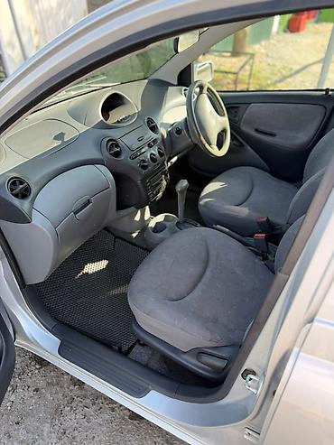 на vitz: Toyota Vitz: 2000 г., 1 л, Автомат, Бензин, Хэтчбэк — 4