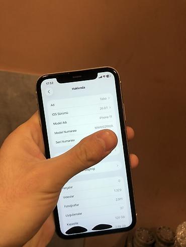ipad 8 ikinci el: IPhone 11, 128 GB, Ağ, Qırıq — 4
