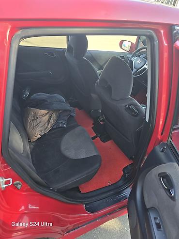 кияа 5: Honda Fit: 2006 г., 1.3 л, Автомат, Бензин, Хэтчбэк — 6