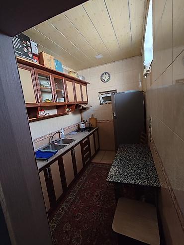 sekide: 4 otaqlı, 100 kv. m, Kredit yoxdur, Orta təmir — 6