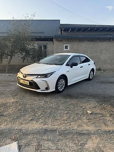 на corolla: Toyota Corolla: 2023 г., Гибрид, Седан — 2