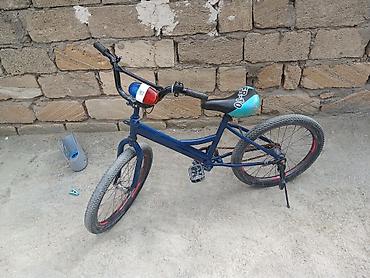 velosıpet: BMX tipli şəhər/park velosipedi - Rəng: tünd mavi gövdə, qara sükan — 1