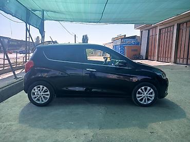 Chevrolet: Chevrolet Spark: 2018 г., 1 л, Вариатор, Бензин, Хэтчбэк — 3