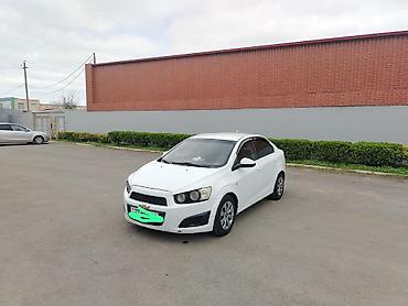 Chevrolet: Chevrolet Aveo: 1.4 l | 2011 il Sedan — 6