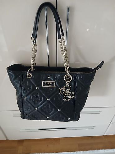 Torbe: GUESS torbe – dve modele 1) Siva torba sa monogram printom - — 7