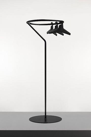 Вешалки: Напольные стойки-вешалки для одежды в минималистичном стиле - — 1